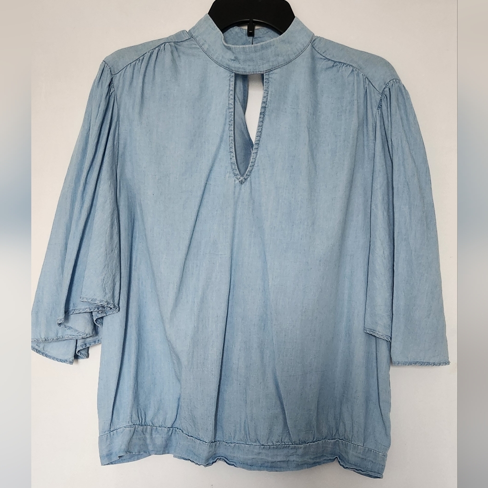 New York & Company Light Blue Chambray Keyhole Blouse